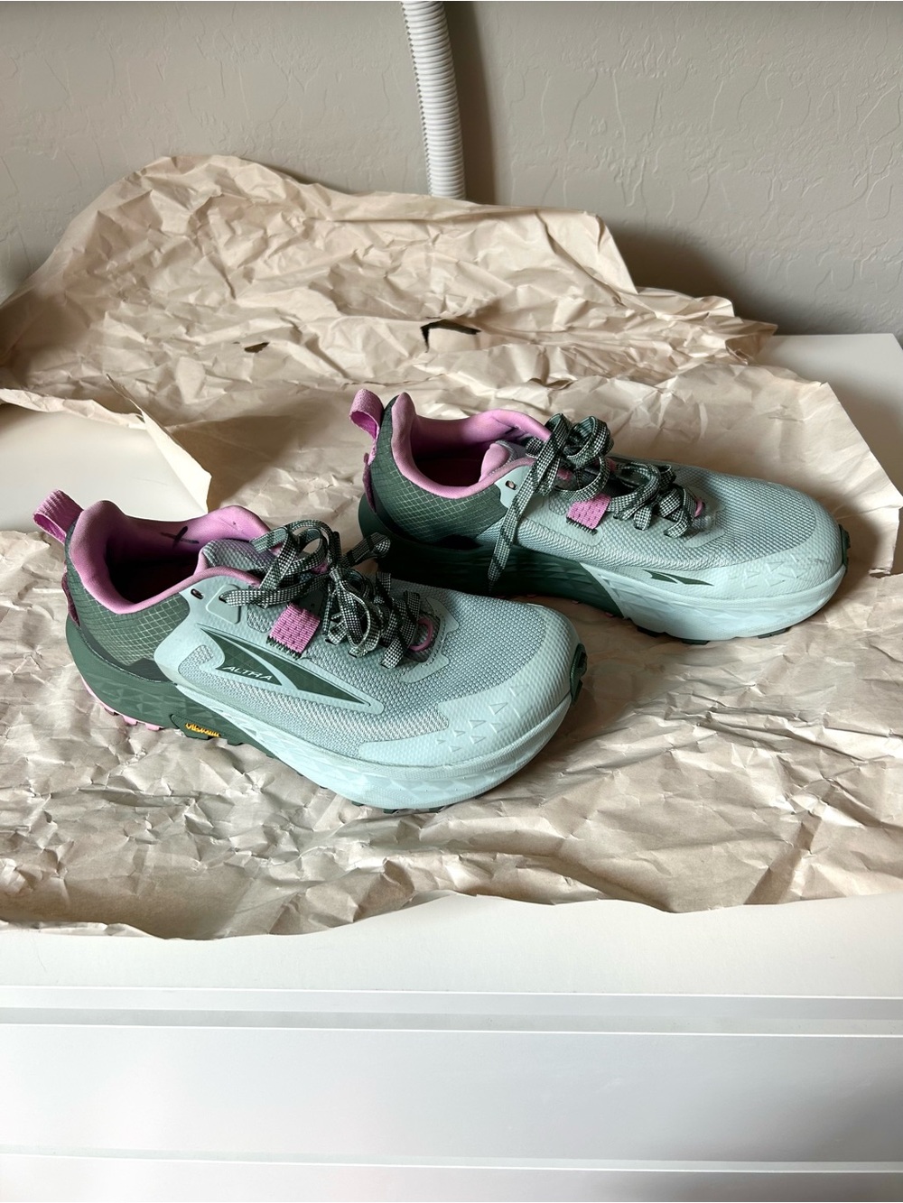 Altra Timp 5 Running Shoes | Woman’s Size 6 Trail Running Hiking Walking Shoes - Picture 2 of 14